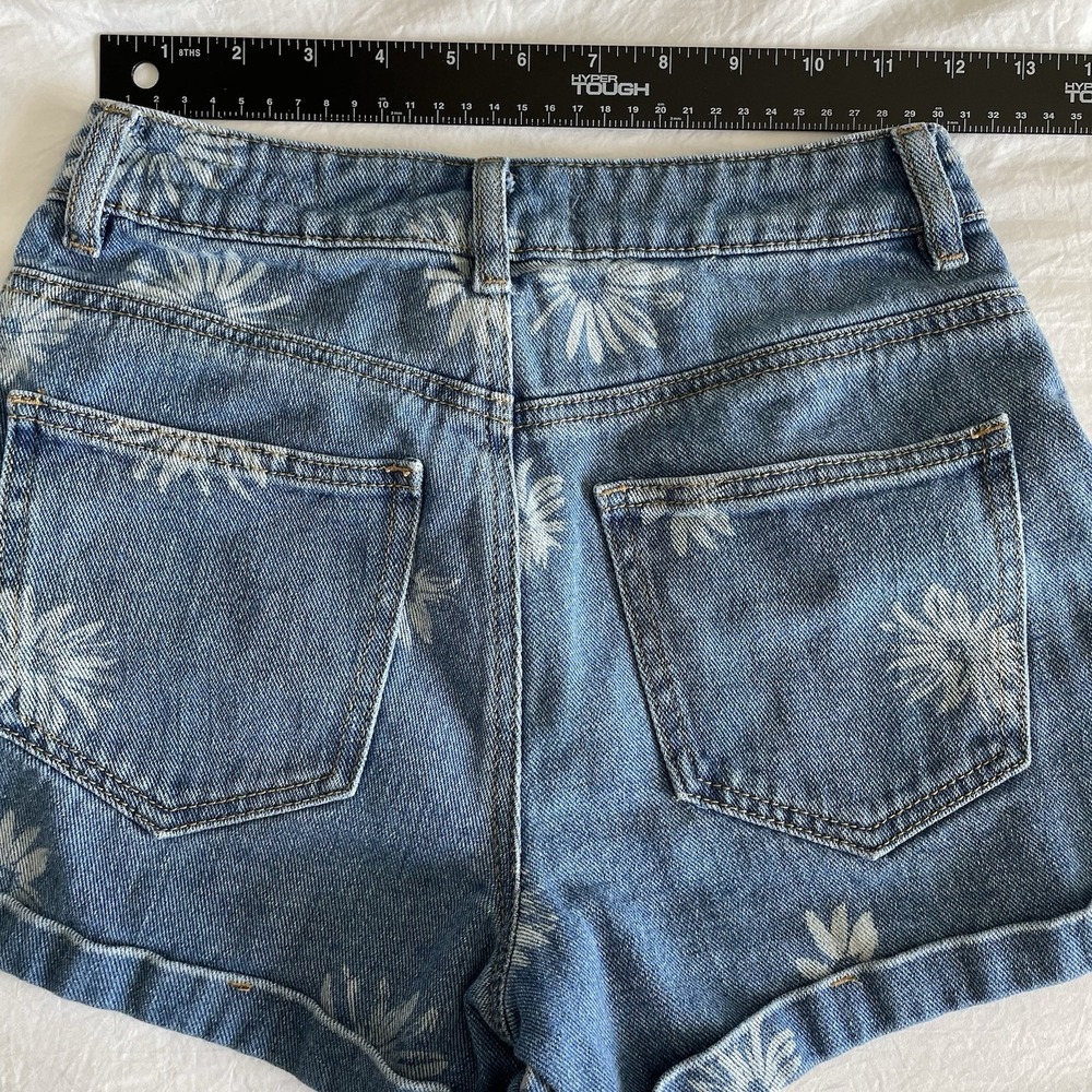 PacSun Mom Short Shorts 24 Daisy Floral Print Denim High Rise Surfer Girl Y2K - Picture 4 of 7